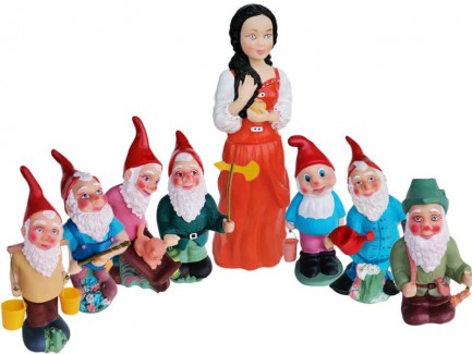 Alba ca zapada si cei sapte pitici decor gradina